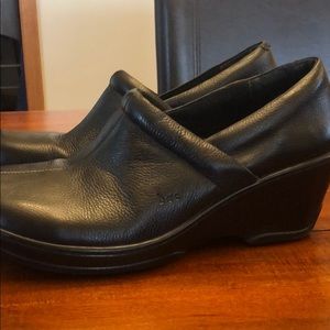 BOC black clogs